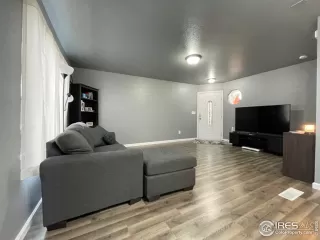 Photo #3: 952879 Listing 