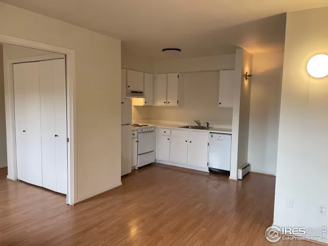 MLS: 952893 Condo For Sale