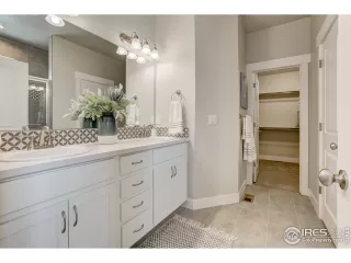 Photo #6: 952932 Listing 