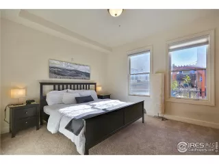 Photo #6: 952990 Listing