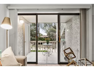 Photo #2: 953021 Listing