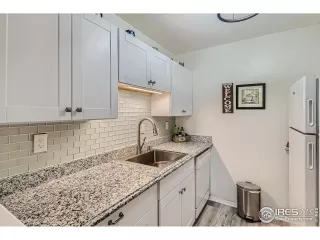 Photo #4: 953105 Listing