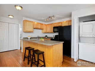 Photo #5: 953155 Listing