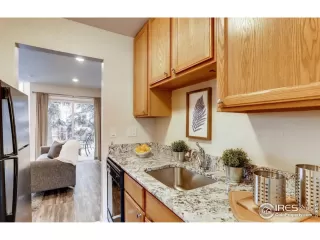 Photo #5: 953197 Listing 