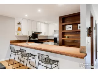 Photo #2: 953230 Listing