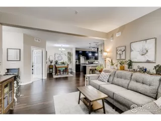 Photo #6: 953262 Listing