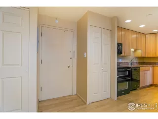 Photo #6: 953323 Listing