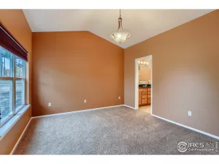 Photo #6: 953359 Listing