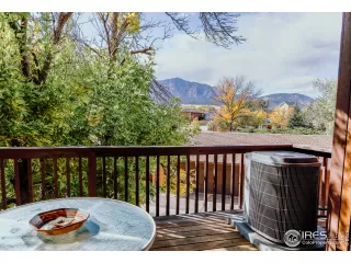 Photo #2: 953379 Listing