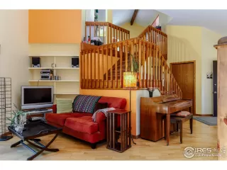 Photo #5: 953379 Listing