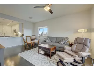 Photo #5: 9533948 Listing