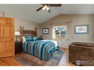 Photo #4: 953400 Listing