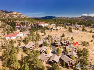 Photo #5: 953400 Listing