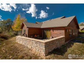 Photo #6: 953400 Listing