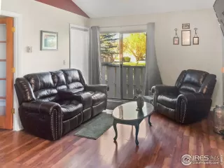 Photo #4: 953419 Listing