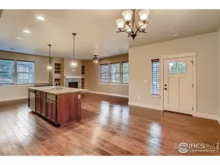 Photo #6: 953437 Listing