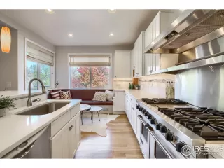 Photo #4: 953439 Listing