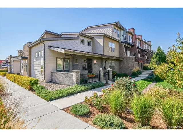 MLS: 9534536 Condo For Sale