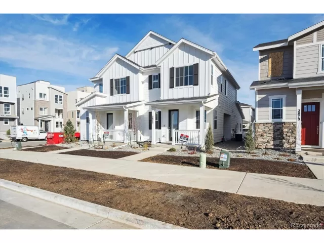 MLS: 9534815 Condo For Sale