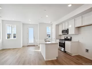 Photo #2: 9534815 Listing