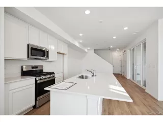 Photo #6: 9534815 Listing