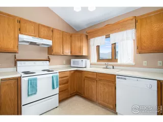 Photo #2: 953484 Listing