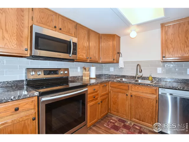 MLS: 953566 Condo For Sale