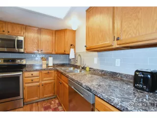 Photo #3: 953566 Listing