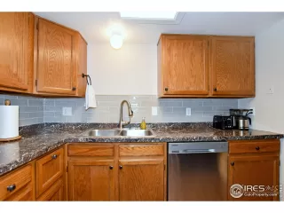 Photo #4: 953566 Listing