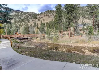 Photo #3: 953567 Listing