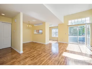 Photo #4: 953610 Listing