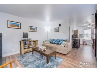 Photo #4: 953620 Listing