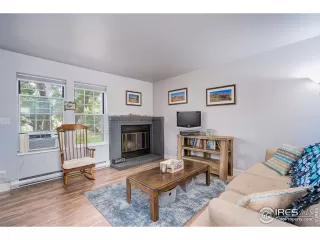 Photo #5: 953620 Listing