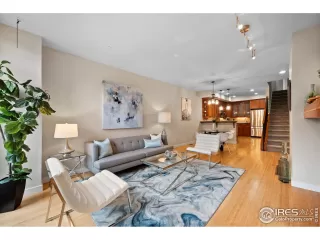 Photo #5: 953677 Listing