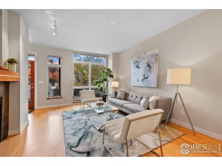 Photo #6: 953677 Listing