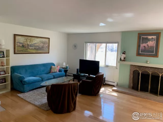 MLS: 953732 Condo For Sale