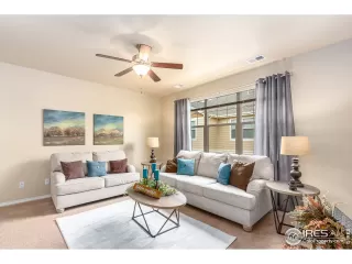 Photo #4: 953796 Listing