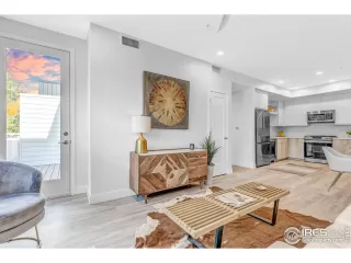 Photo #1: 953831 Listing