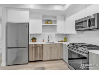 Photo #4: 953831 Listing