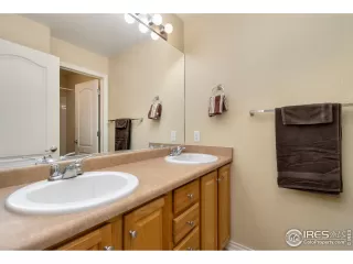 Photo #3: 953859 Listing