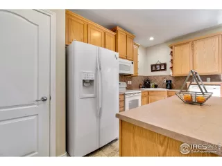 Photo #6: 953859 Listing