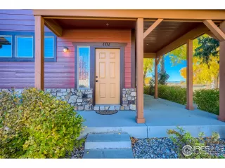 Photo #2: 953930 Listing