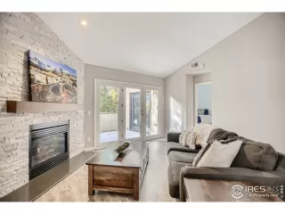 Photo #4: 953936 Listing