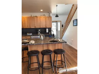 Photo #5: 953942 Listing