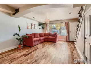 Photo #2: 953965 Listing