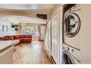 Photo #4: 953965 Listing