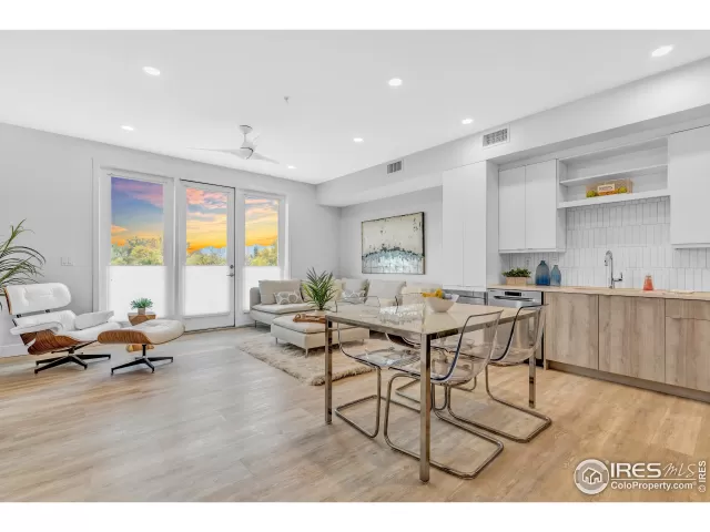 MLS: 953974 Condo For Sale