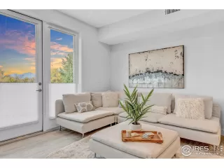 Photo #1: 953974 Listing