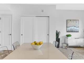 Photo #5: 953974 Listing