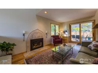 Photo #5: 954005 Listing 